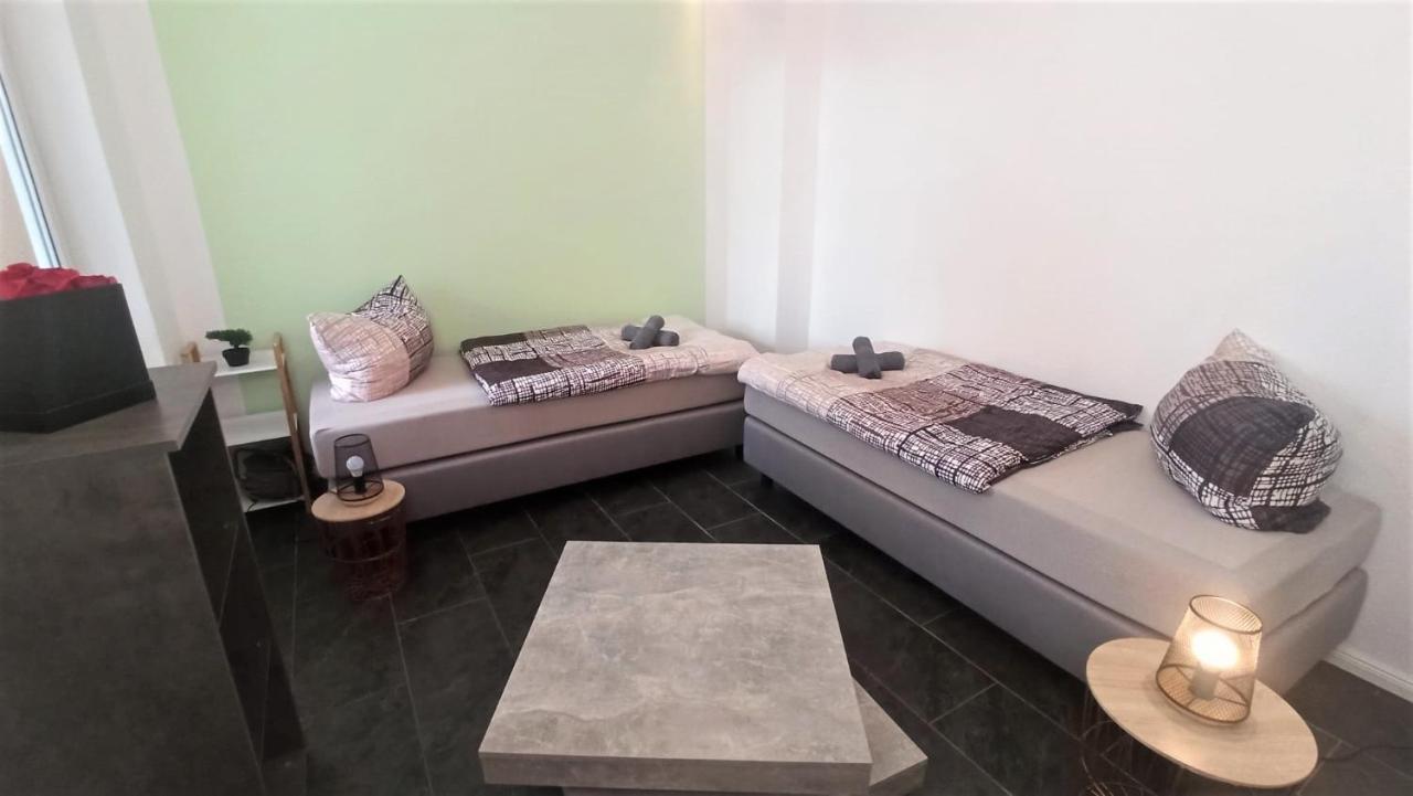Apartment Fuer Bis Zu 7 Personen Mit Balkon Halberstadt Ngoại thất bức ảnh