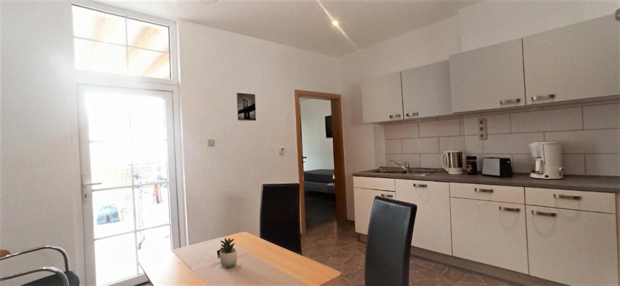Apartment Fuer Bis Zu 7 Personen Mit Balkon Halberstadt Ngoại thất bức ảnh